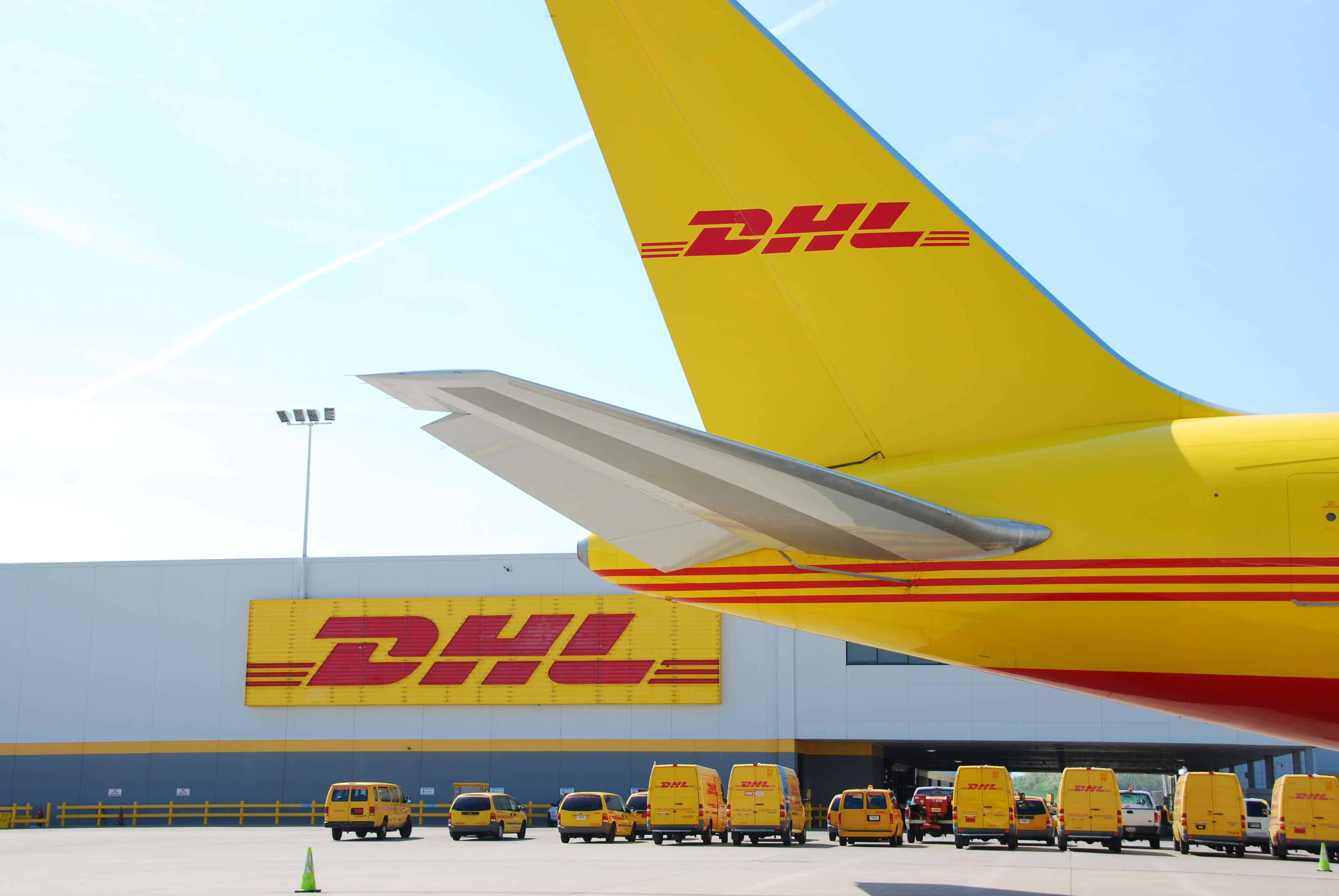 logistics dhl tracking