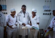 Des études en cours pour rénover et étendre les écoles de formation sanitaire au Cameroun