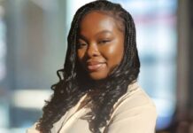 La Camerounaise Audrey Ludivine Baha aux commandes d’un projet qui facilite la recherche d’artisans locaux fiables