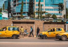 La ville de Yaoundé, au Cameroun, accélère la numérisation de son système de transport urbain